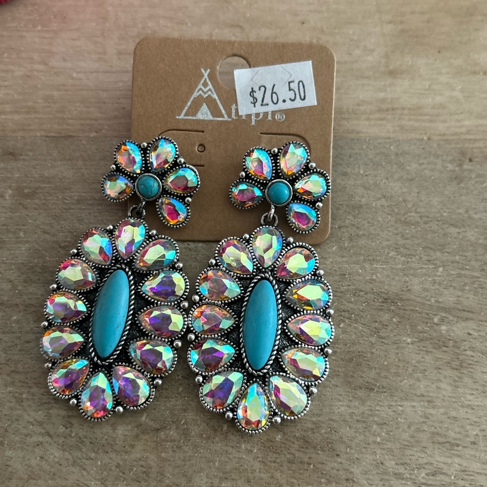 Beautiful western rhinestone, turquoise dangle earrings